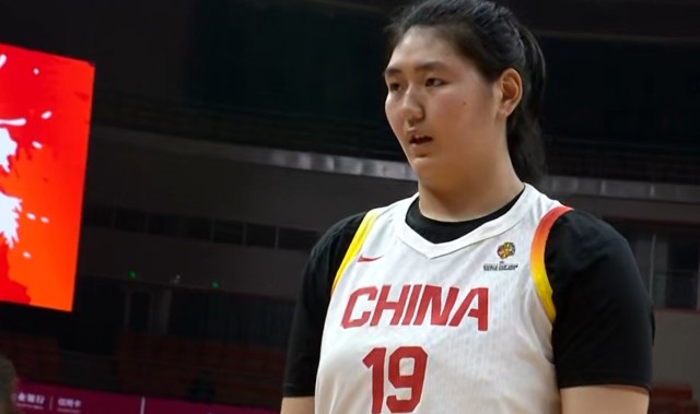 开云投注-给力！张子宇打出国际巨星水平，李月汝遇到了大麻烦