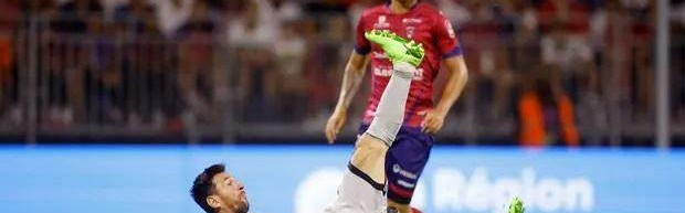 开云体育投注-一记倒勾引发的大战：梅西破门让我们看到了什么？