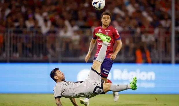 开云体育投注-一记倒勾引发的大战：梅西破门让我们看到了什么？