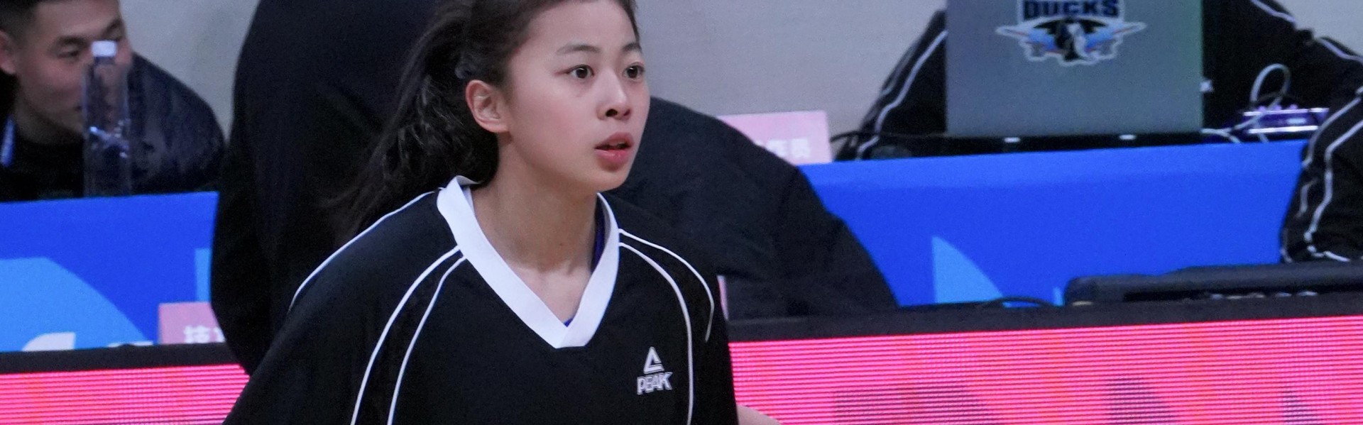 轰29+5+9！中国女篮20岁后卫新星崛起：宫鲁鸣再栽培她？