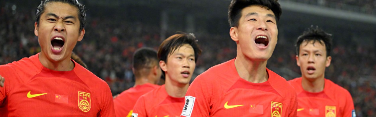 在线体育-男足新帅3大人选浮现，54岁徐正源将符合选聘标准，董路一针见血