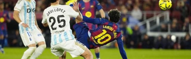 体育娱乐-巴萨分心欧冠，弗利克说亚马尔紧逼比倒勾更精彩