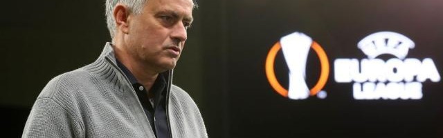 体育娱乐-穆里尼奥：凯恩干了许多份外事 解围数据难以置信