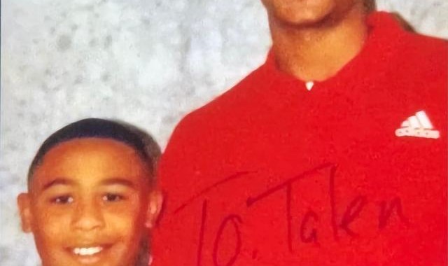 体育娱乐-湖人小塔克教你如何追星：在偶像的面前绝杀偶像