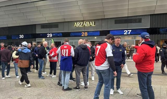 开云投注-【现场】欧冠之王黯然出局，伯纳乌嘘声送给姆巴佩