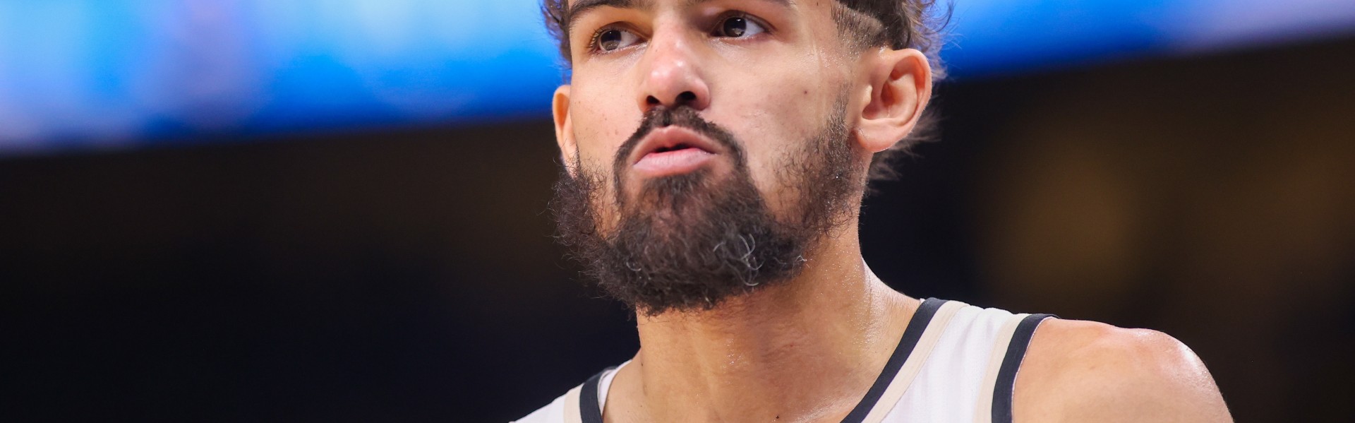 在线体育-美记：特雷·杨91%概率被交易 库明加&amp;CJ&amp;保罗也是大热门