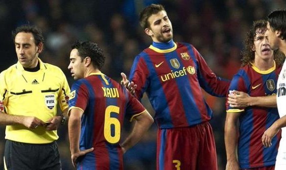 体育娱乐-前金哨回击皮克：别自相矛盾 你对阵巴萨会放水吗？