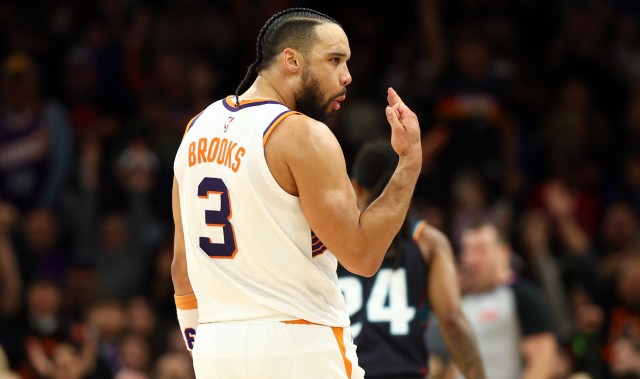 赛事直播-我不怕得罪人！狄龙：那些专注于播客的现役球员 都不擅长打球