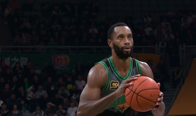 狮子大开口！弗格无缘加盟山东队，或许会重返辽宁队