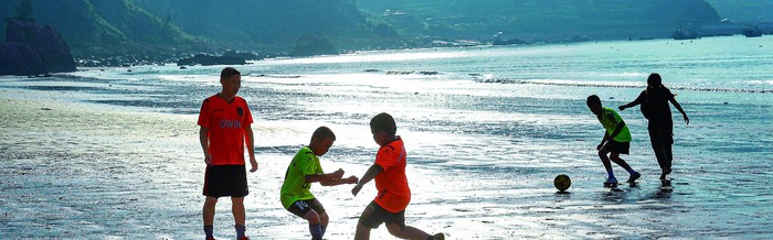 福建霞浦：校园竞逐绿茵梦|足球|足球队|霞浦足球|校园足球|福建省_新浪体育_新浪新闻