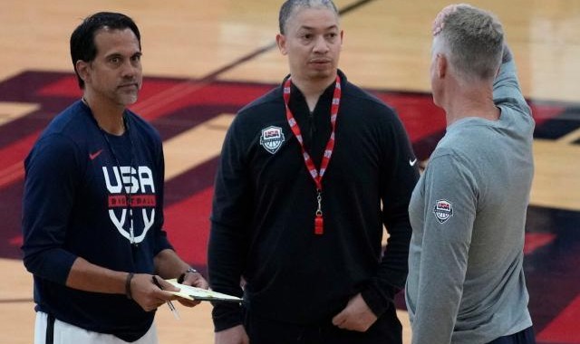 体育娱乐-集训时间短无碍美国队开门红 卢&amp;斯波亲自做陪练