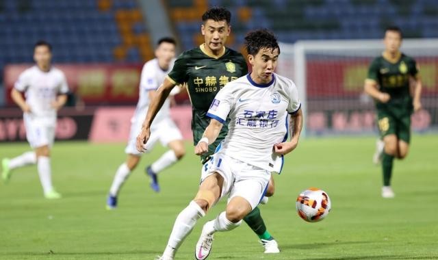 ky体育app-武汉后“失血”沧州又爆冷  中小球会缔造新格局？