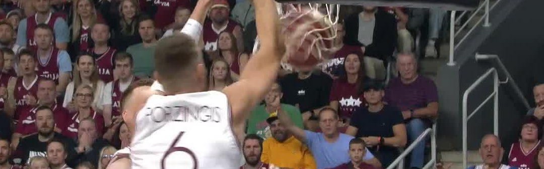 赛事直播-惨遭约老师压制，波尔津吉斯7中3得14分6板2助1断3帽，三分4中0