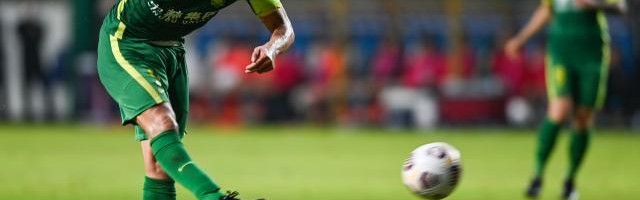 全球搏彩平台-2021中超数据球员篇：土炮3人进榜十 奥斯卡助攻王