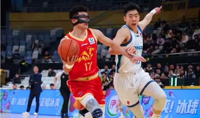 开云投注-对阵广厦，青岛轮休四大主力，球迷不满，刘维伟则说“不丢人”