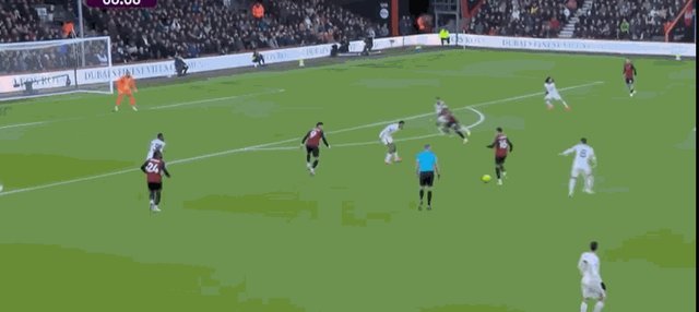 1765046637649089675.gif 塔弗尼尔.gif